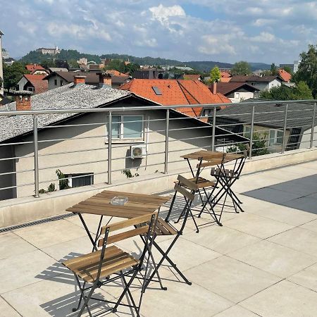 Hello Ljubljana- Green Way Rooms And Studios エクステリア 写真